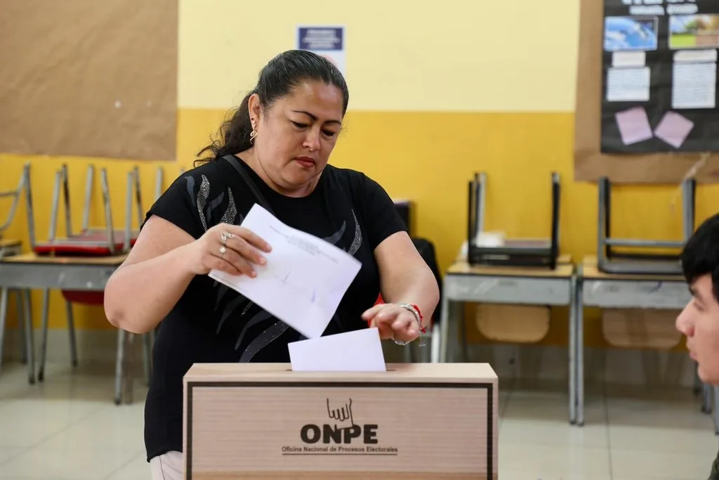 Gobierno convocó elecciones regionales y municipales para el domingo 4 de octubre